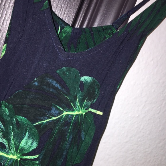 old navy leaf print maxi dress - Picture 2 of 2